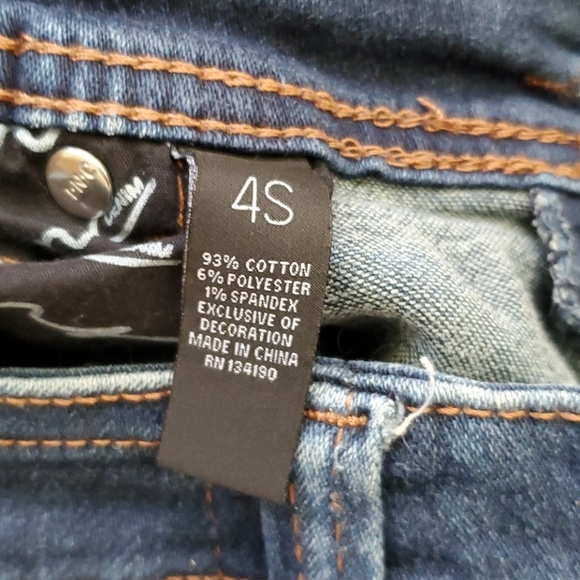 INC Boot Leg, Short, Curvy Fit SZ 4 Jeans - Picture 3 of 5